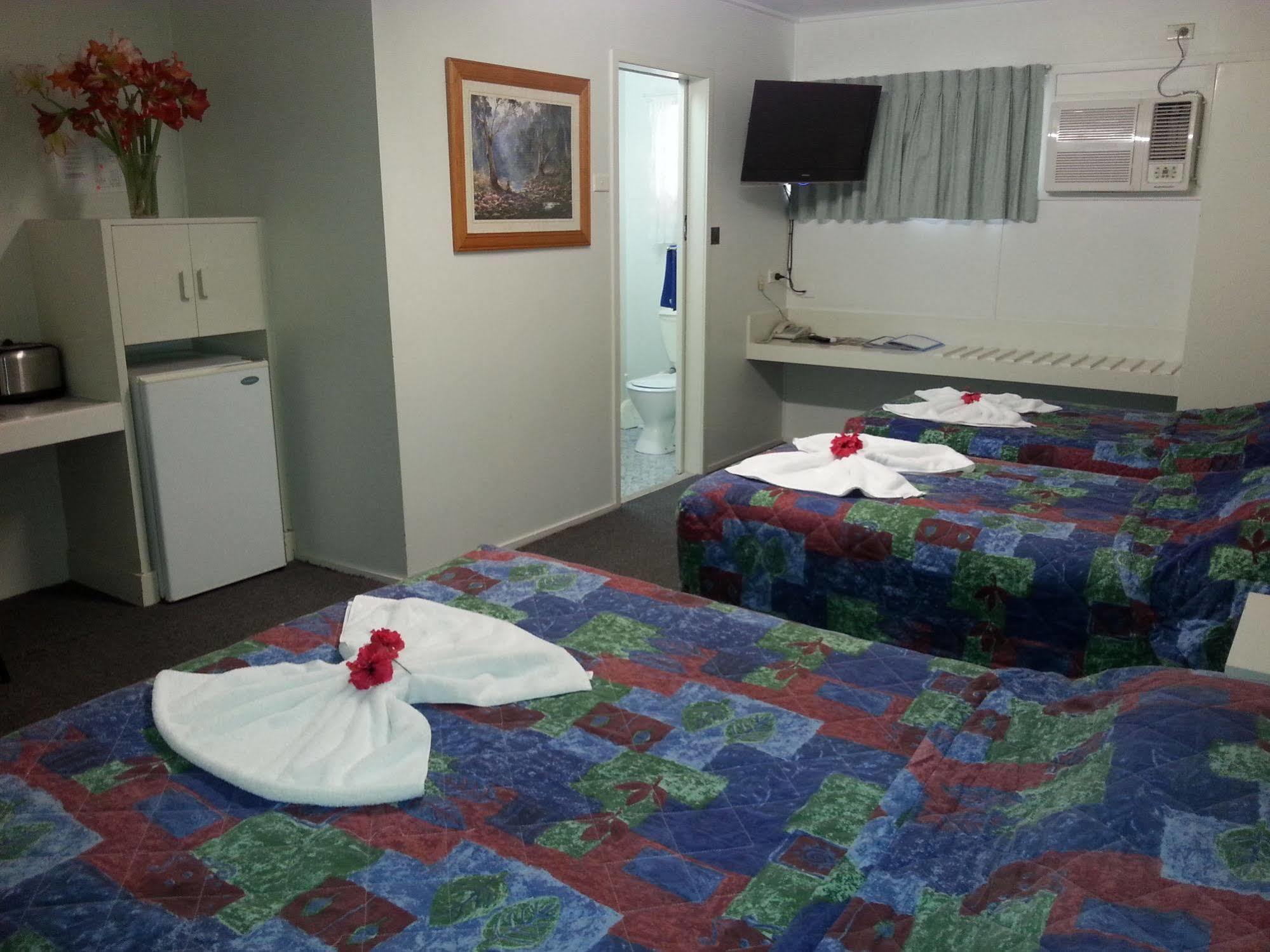 Golden Fountain Motel Rockhampton Kültér fotó