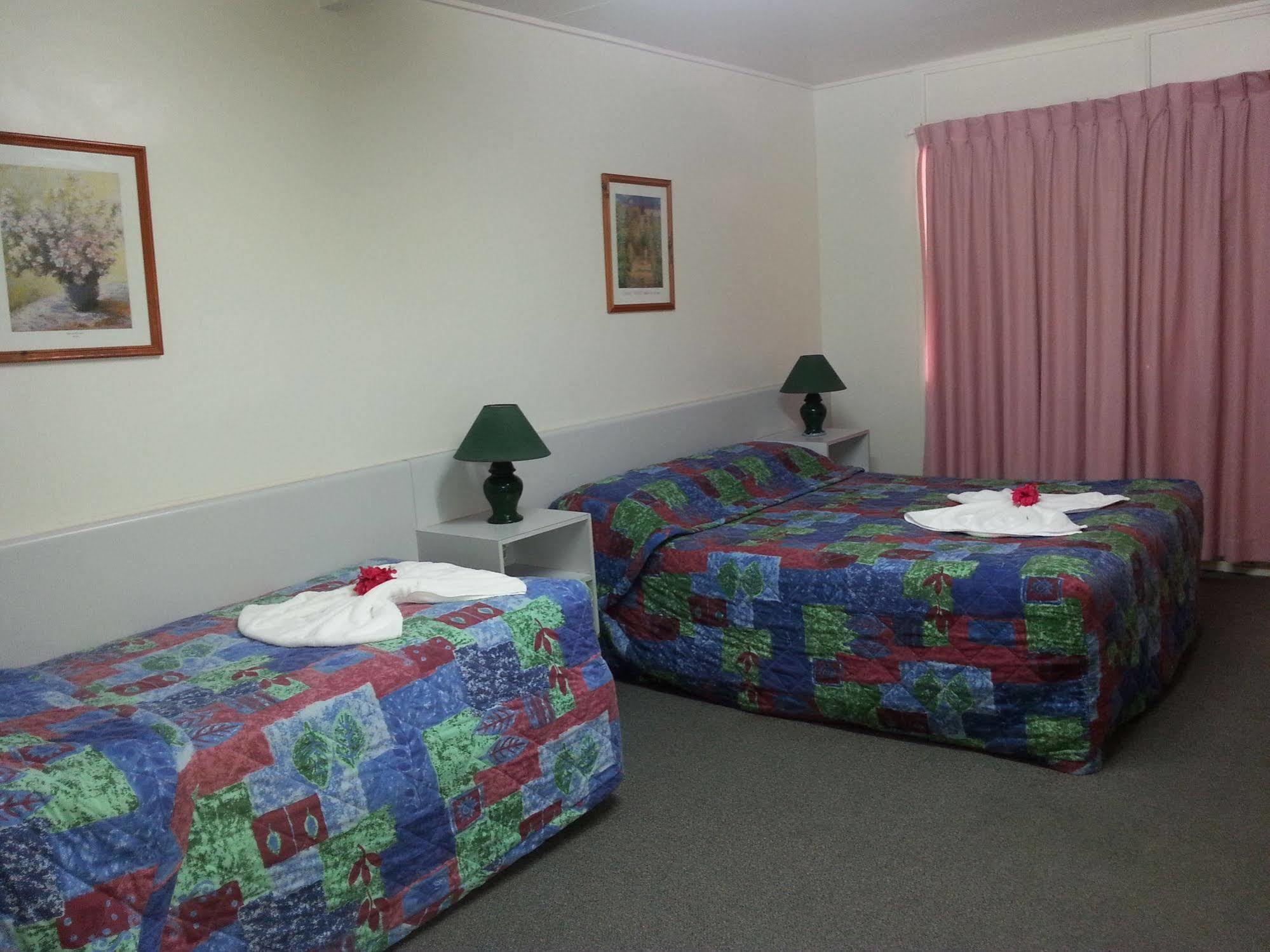 Golden Fountain Motel Rockhampton Kültér fotó