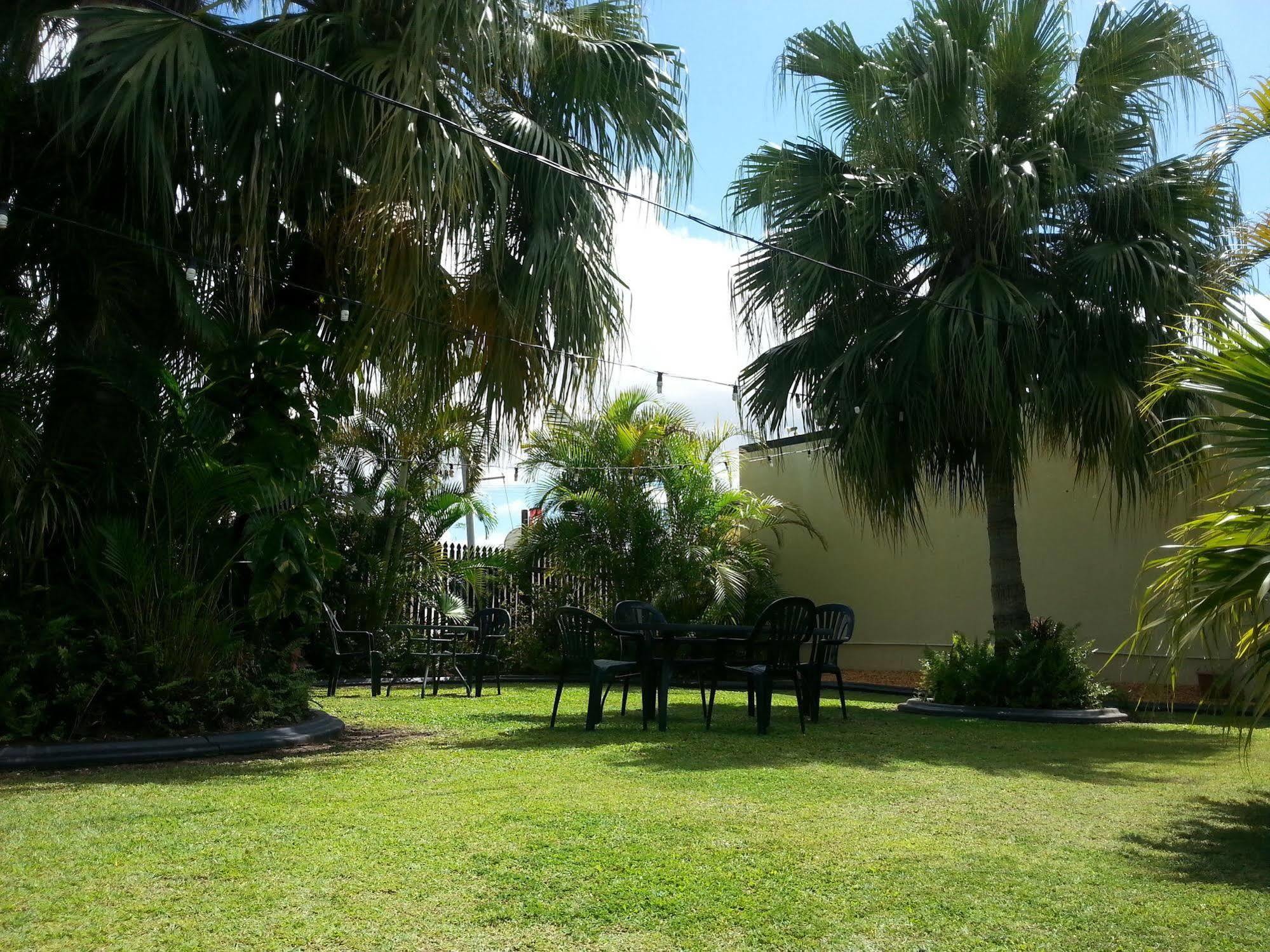 Golden Fountain Motel Rockhampton Kültér fotó